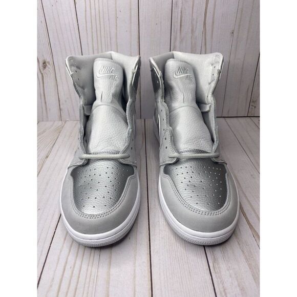 Nike Air Jordan 1 Retro High OG CO .JP Tokyo Mens Size 9 Grey Silver DC1788-029 - Picture 4 of 10